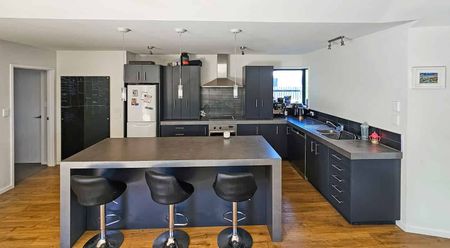 Four Bedroom Home In Parklands - Photo 3