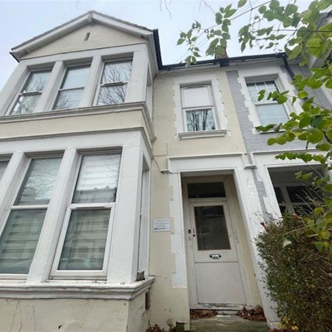 3 bedroom flat to rent - Photo 2