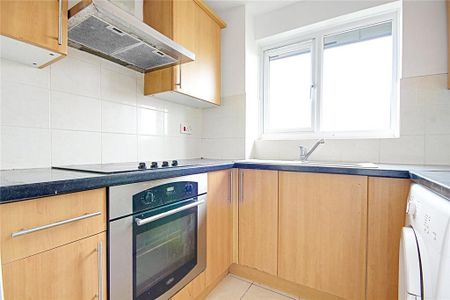 Studio to rent - Photo 5