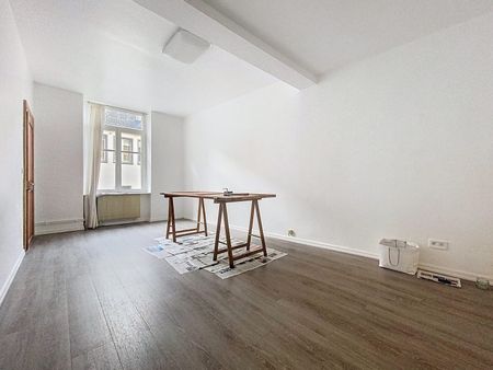 Location Appartement 3 pièces 83m² STRASBOURG 67000 - Photo 4