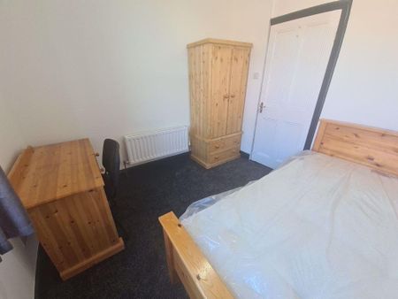 5 bedroom house to rent - Photo 4