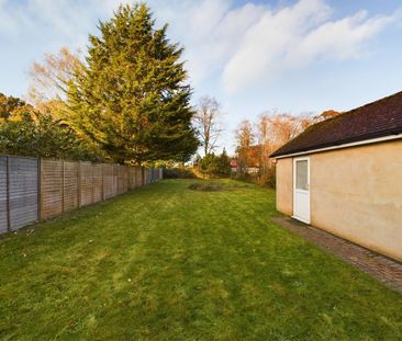 3 bedroom detached house to rent - Photo 2
