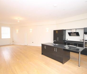 3 bedroom terraced house to rent - Photo 5