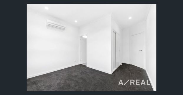 Modern Comfort in the Heart of Clayton – Walk to Monash & Shops! - Photo 1