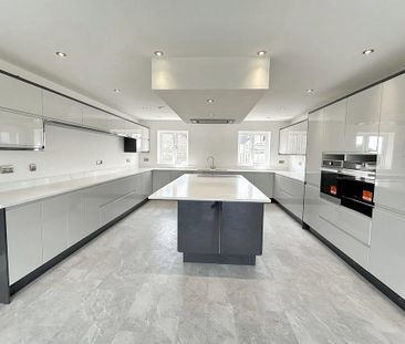 6 bedroom detached house to rent - Photo 3