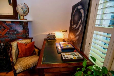 Victorian Heritage 1-bedroom Mansion apartment in St Kilda - Photo 5