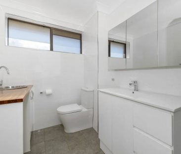 One Bedroom Apartment - Photo 5