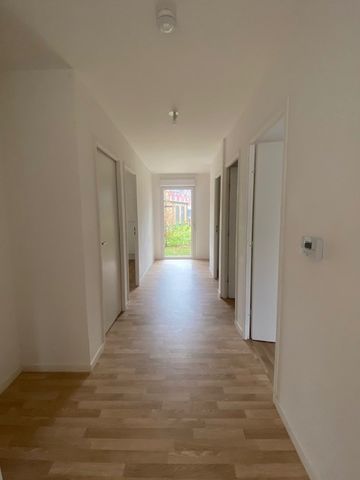 Location Appartement 70m² ARMENTIERES 59280 - Photo 3