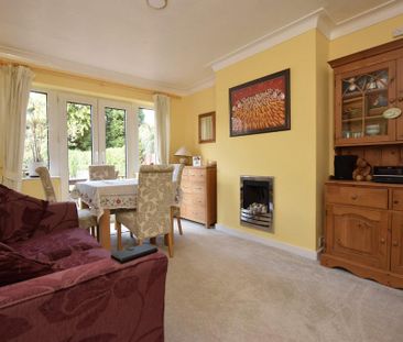 4 bedroom semi-detached house to rent - Photo 2