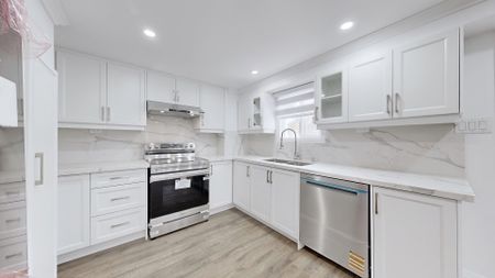 For Lease - 287 Ravenscroft Road Unit# LEGAL BSMT, Ajax, Ontario - Photo 2