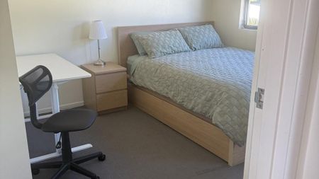 Furnished bedroom in Labrador – Female student - Photo 3
