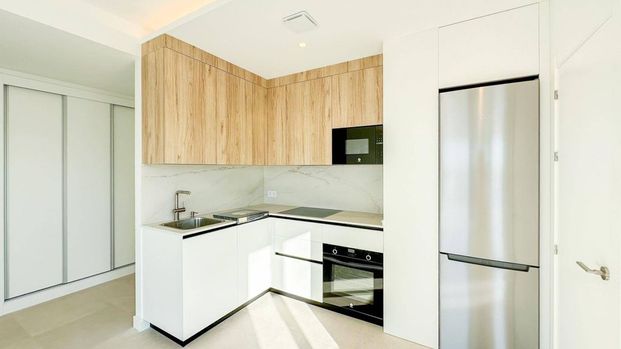 2 room luxury Flat for rent in Málaga, Andalusia - Photo 1