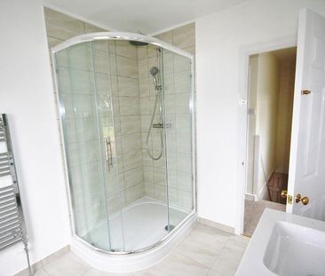 2 bedroom end of terrace house to rent - Photo 4