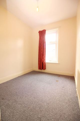 Pelaw, Gateshead - Photo 5