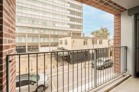 Studio to rent - Photo 5