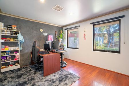 4x2 with extra kitchenette Pool servicing included. - Photo 4