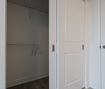 For Lease - 3240 William Coltson Avenue Unit# 1908, Oakville, Ontario - Photo 1