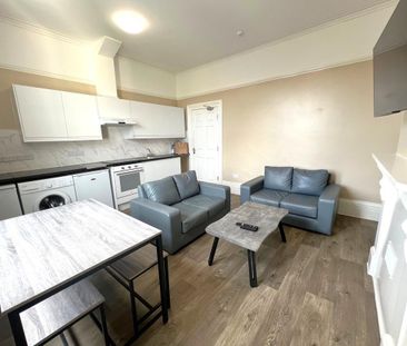 37 Belvoir Road, St Andrew's - Photo 2