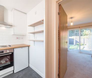 2 bedroom house to rent - Photo 2