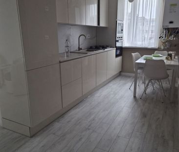 Apartament cu 3 camere de închiriat în zona Școlilor - Photo 3