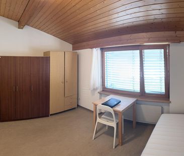 Grosses möbliertes Zimmer in Sissach beim Ebenrainpark - Photo 2