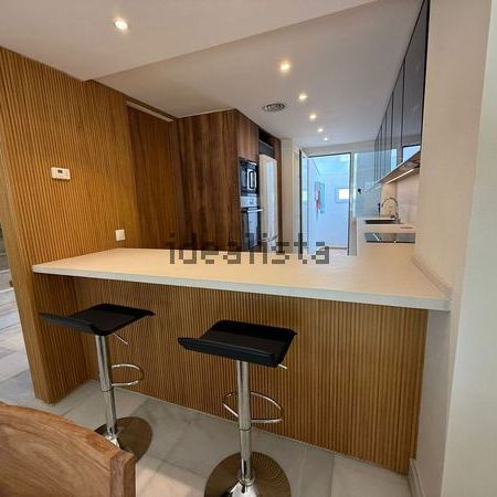 Alquiler de piso en La Dama de Noche-La Alzambra - Foto 1