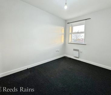 2 bedroom apartment to rent - Photo 6