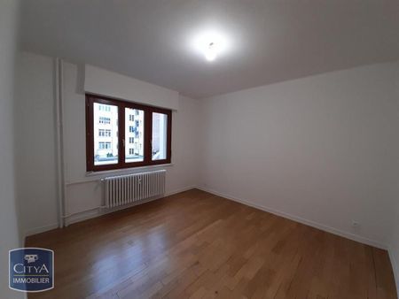 Location Appartement 3 pièces 77m² STRASBOURG 67000 - Photo 2