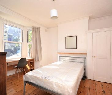 4 bedroom terraced house to rent - Photo 4