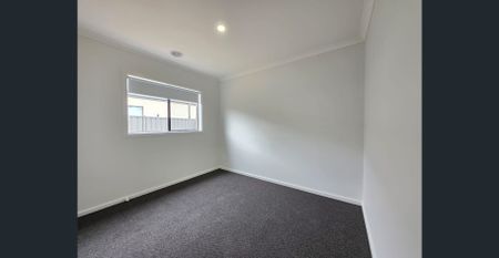 Family Home in Truganina - Photo 5