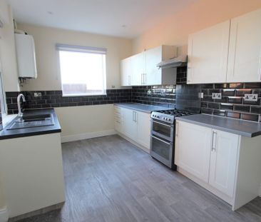 Springwell Lane, Doncaster DN4 9AJ - Photo 2
