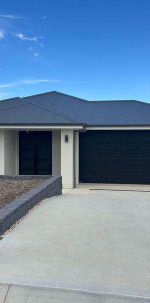 Designed with style, comfort, and modern living in mind - Photo 1