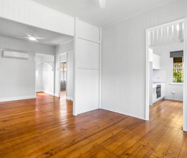 52 Edgar Street, East Brisbane QLD 4169 - House For Rent | Domain - Photo 2