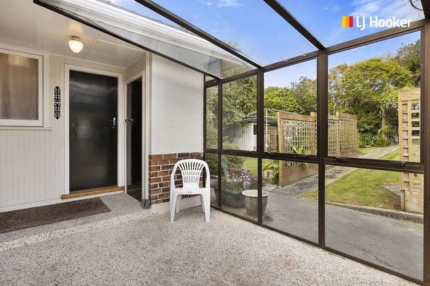 3-bedroom property ready to move in furnished - Photo 1