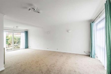 Barrow Green Road, Oxted, RH8 - Photo 2