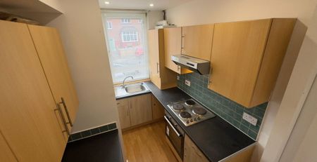 Flat 1, Norman Mount, Kirkstall, Leeds, LS5 3JQ - Photo 3