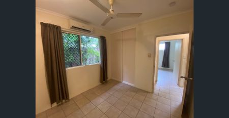 SUPERB FAMILY HOME PLUS SHED - Photo 3