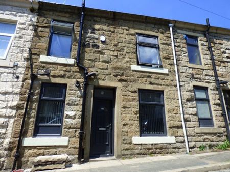 Inkerman Street, Bacup - Photo 2