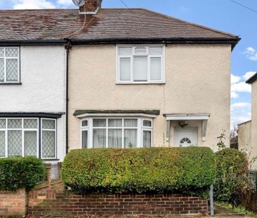 3 Bed End Terrace, Waite Davies Road, SE12 - Photo 1