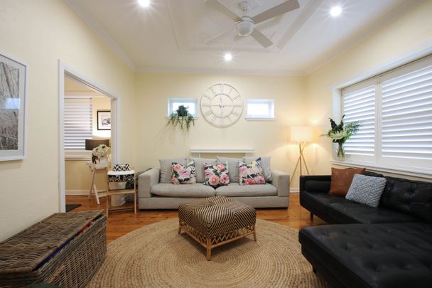 Charming Family Home In Central Albury - Photo 1