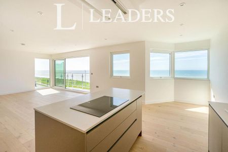 3 bedroom flat to rent - Photo 2