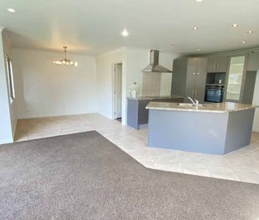 Spacious 4-Bedroom Home Available Now! - Photo 1