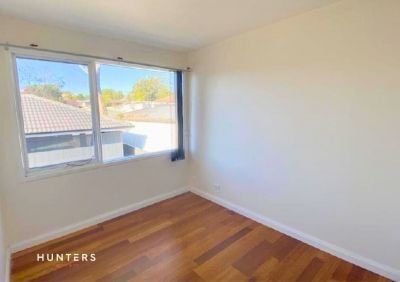 Large Four Bedroom Family Home - Photo 3