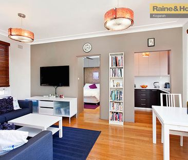 Top Floor 1 bedroom - Photo 3