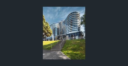 Contemporary Living Meets Convenience – Stunning 1-Bedroom Apartment - Photo 2