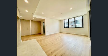 Near New One Bedroom Apartment For Lease - Photo 2