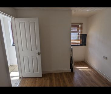 3 Bed Terraced House, North Street, CV2 - Photo 6