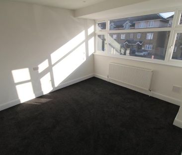 4 bedroom terraced house to rent - Photo 1