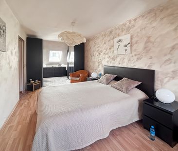 Location maison 6 pièces, 135.00m², Saint-Vrain - Photo 2