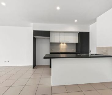 Spacious & Modern 'Foundry' Apartment - Photo 4